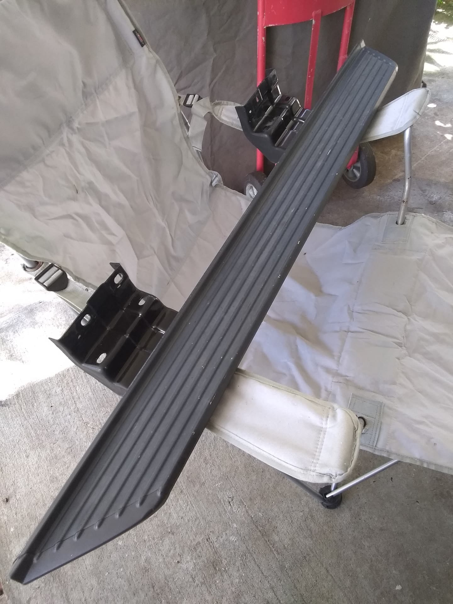 Ford F-150 side steps and nerf bars, Ford F-150 running boards and side steps, Ford F-150 nerf bars for pickup trucks, Ford F-150 tubular side step bars, Ford F-150 3-inch nerf bars, Ford F-150 4-inch nerf bars, Ford F-150 5-inch oval nerf bars, Ford F-150 drop step side bars, Ford F-150 heavy-duty running boards, Ford F-150 electric retractable running boards, Ford F-150 hoop-style side steps, Ford F-150 off-road side steps and rock sliders, Ford F-150 OEM-style running boards, Ford F-150 aftermarket side steps, Ford F-150 truck steps and running boards,