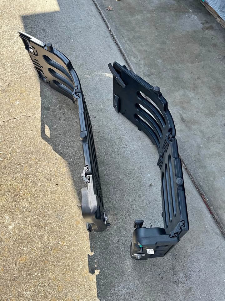 Ford F-150 truck bed extender, F-150 tailgate bed extender, Ford F-150 folding bed extender, F-150 heavy duty bed extender, Ford F-150 aluminum bed extender, F-150 adjustable cargo bed extender, Ford F-150 OEM style bed extender,Ford F-150 bed extender for pickup truck cargo bed