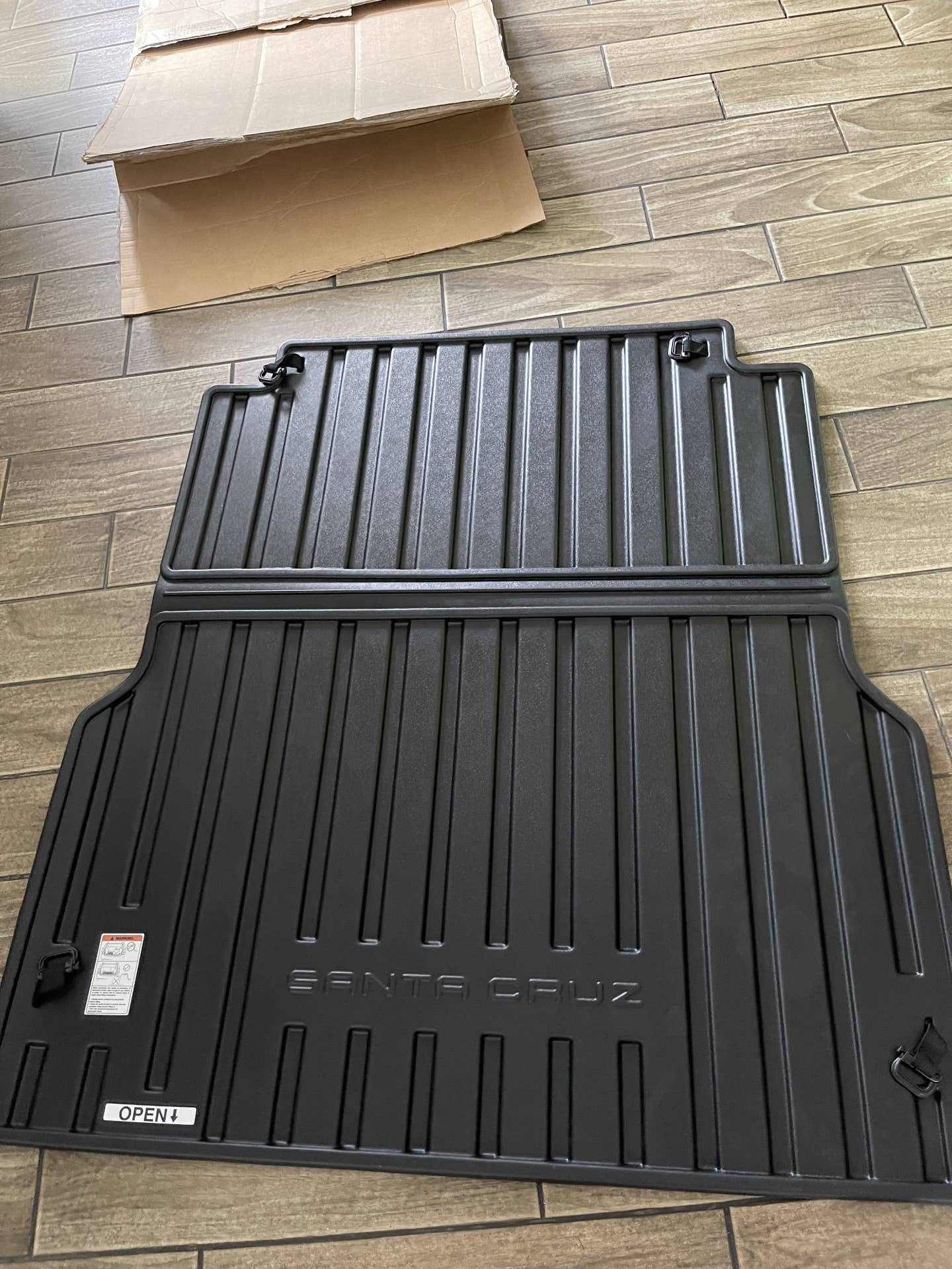 Ford F-150 heavy duty rubber truck bed mat
