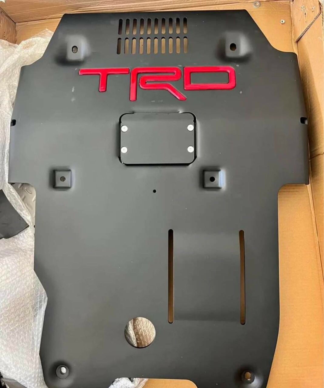 Toyota Tacoma steel front skid plate, Toyota Tacoma aluminum skid plate, Toyota Tacoma engine skid plate, Toyota Tacoma transmission skid plate, Toyota Tacoma transfer case skid plate, Toyota Tacoma rear differential skid plate, Toyota Tacoma fuel tank skid plate, Toyota Tacoma full underbody skid plate, Toyota Tacoma heavy duty off-road skid plate, Toyota Tacoma aftermarket skid plate kit, Toyota Tacoma skid plate installed underneath truck, Toyota Tacoma 4WD underbody protection skid plate, 2024–2026 Toyota Tacoma aluminum skid plate, Toyota Tacoma steel skid plate replacement, Toyota Tacoma skid plate underbody protection,