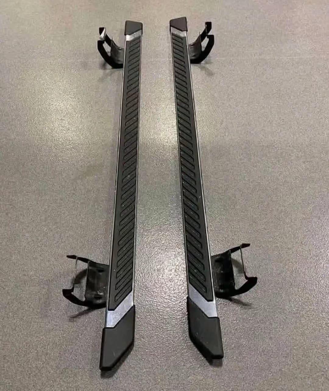 Toyota Tacoma running boards and side steps for Double Cab