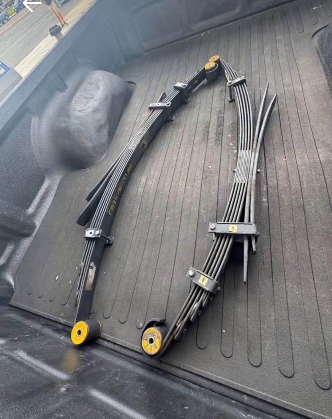 Toyota Tacoma heavy duty rear leaf spring replacement pack