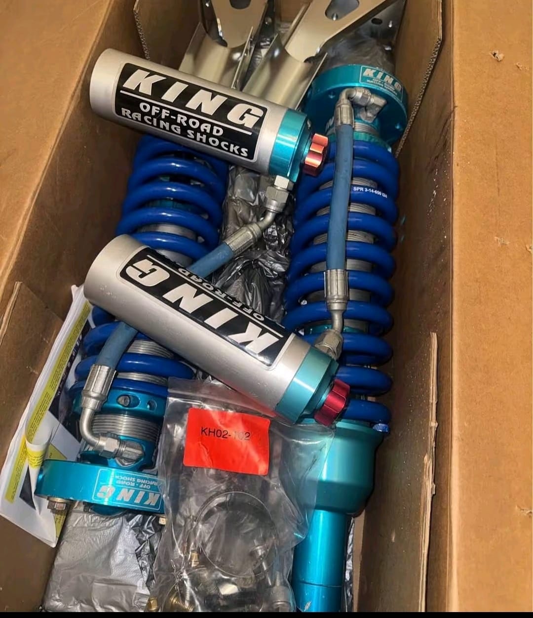 Toyota Tacoma front shocks and struts replacement, Toyota Tacoma rear shock absorber, Tacoma heavy duty suspension shocks, Toyota Tacoma off road shocks, Tacoma reservoir shock absorbers, Toyota Tacoma adjustable coilover suspension, Tacoma complete shocks and struts kit, Toyota Tacoma suspension shock replacement parts,